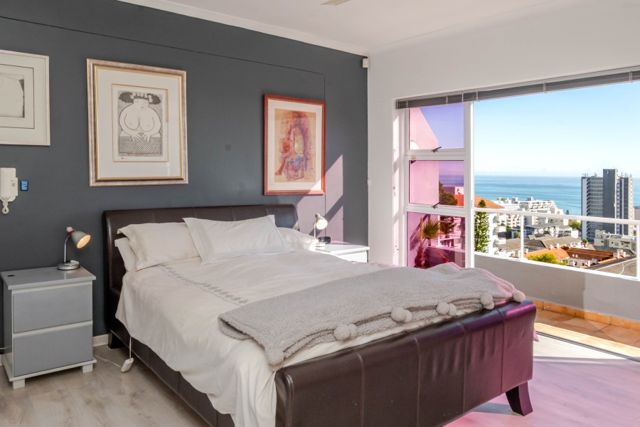 3 Bedroom Property for Sale in Sea Point Western Cape